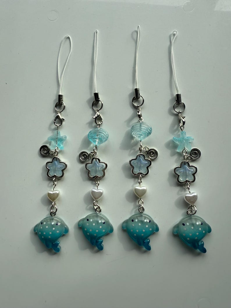Handmade Kawaii Manta Ray Phone Charm: Beaded Oceancore Accessory