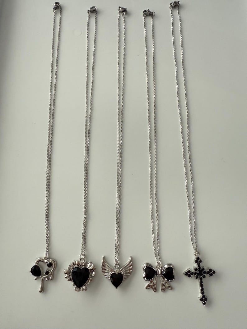 Absolutely Stunning Handmade Whimsical Black Gem Necklaces 17”