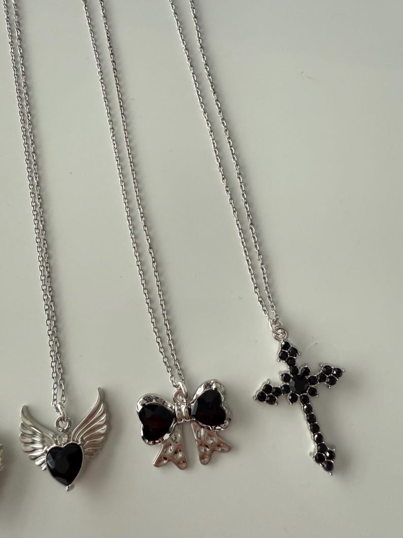 Absolutely Stunning Handmade Whimsical Black Gem Necklaces 17”