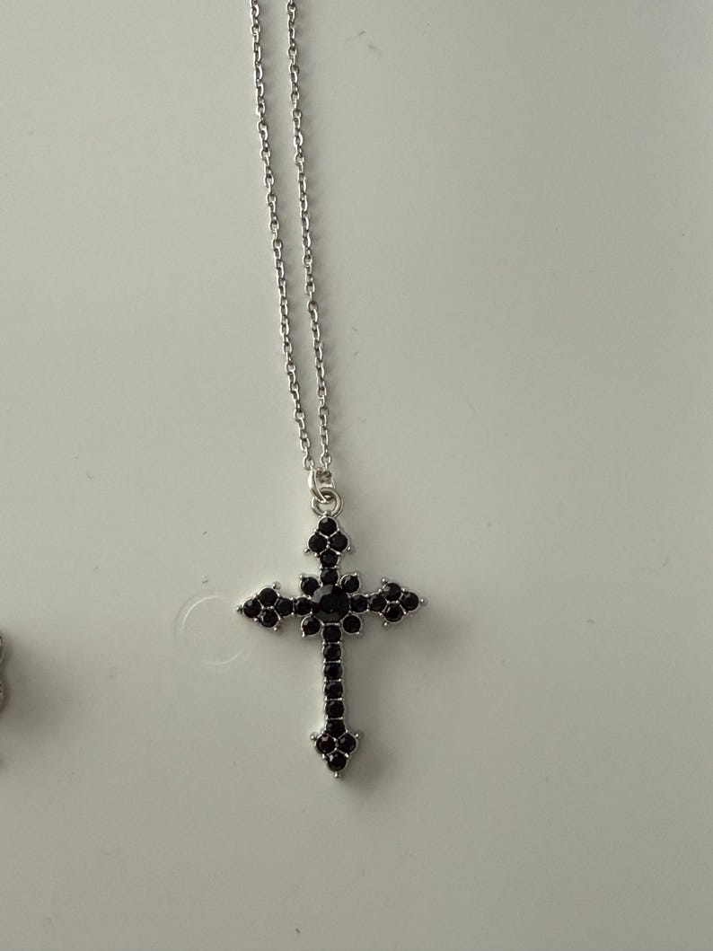 Absolutely Stunning Handmade Whimsical Black Gem Necklaces 17”