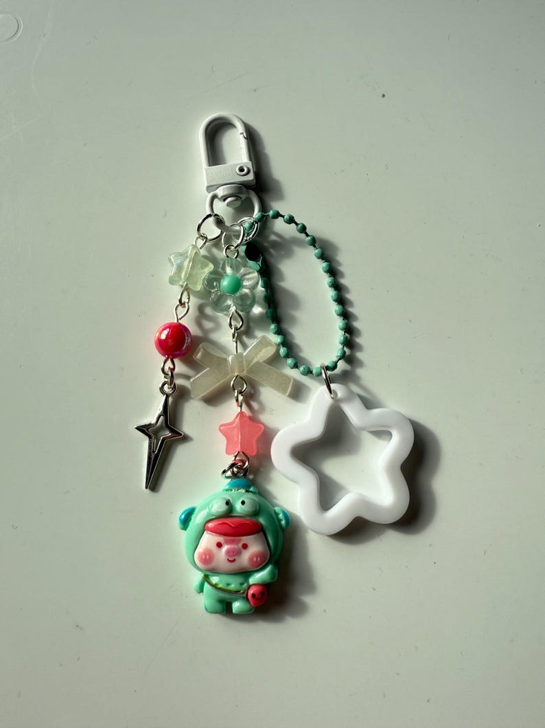 Handmade Hangyodon Cosplay keychains: Kawaii Beaded Accessory, matching phone charm
