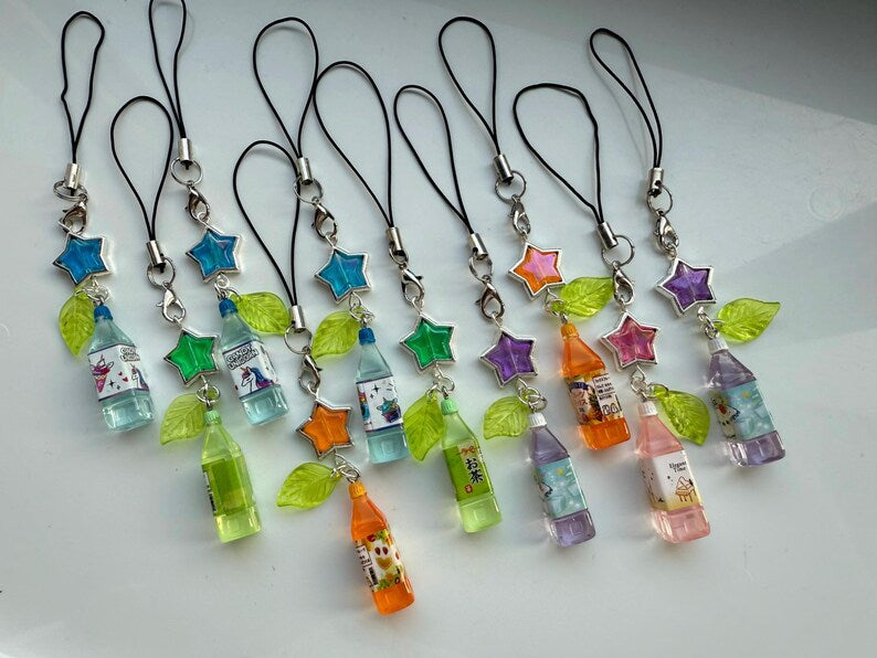 Handmade Kawaii Juice Bottle Phone Charm: Beaded Korean Style, soda charm