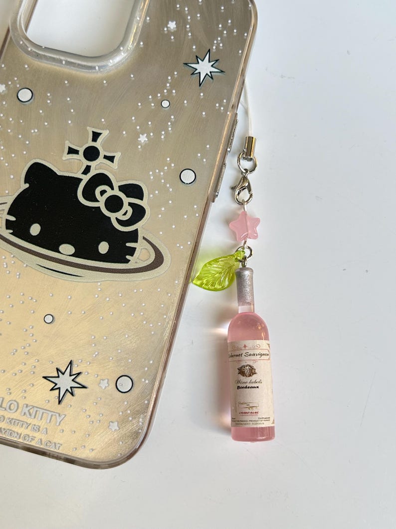 HANDMADE Cute Kawaii Pink Rosé bottle Phone charm, Beaded Jewelry, beaded accessories, aesthetic, pastel pink phone charm, drink charm
