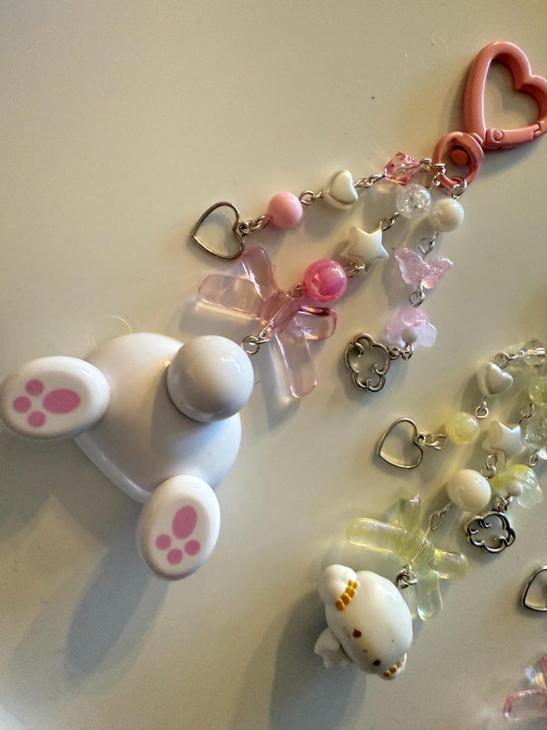 Handmade Sanrio Gashapon machine Keychains, beaded keyring, sanriocore