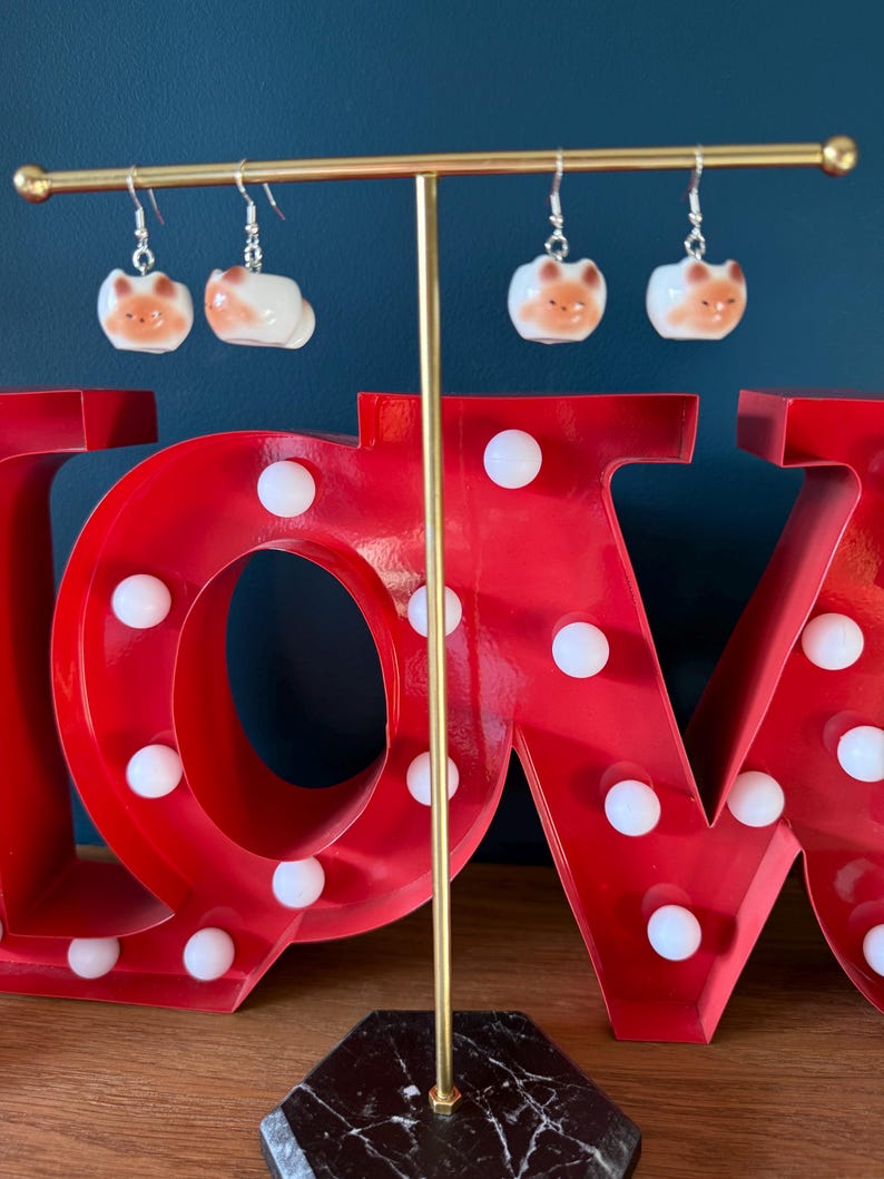 Handmade Kawaii Matcha kitty Earrings – Pastel Green, Y2K Style