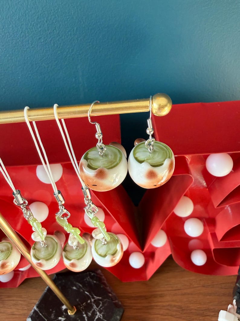 Handmade Kawaii Matcha kitty Earrings – Pastel Green, Y2K Style