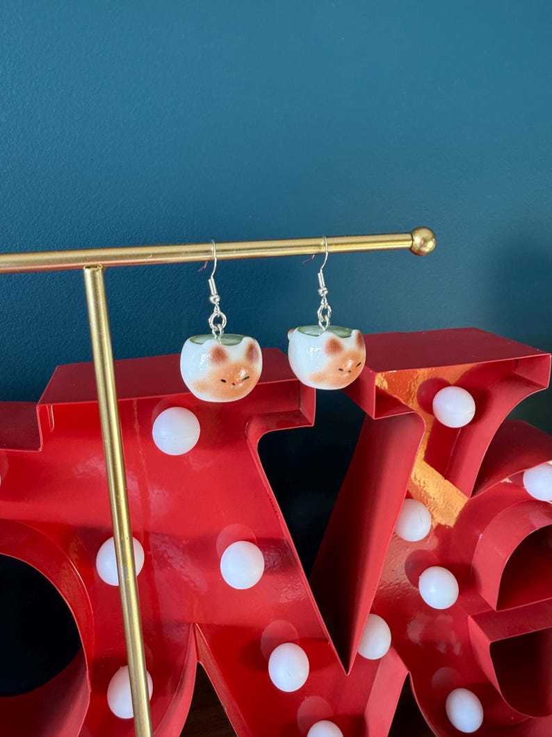 Handmade Kawaii Matcha kitty Earrings – Pastel Green, Y2K Style