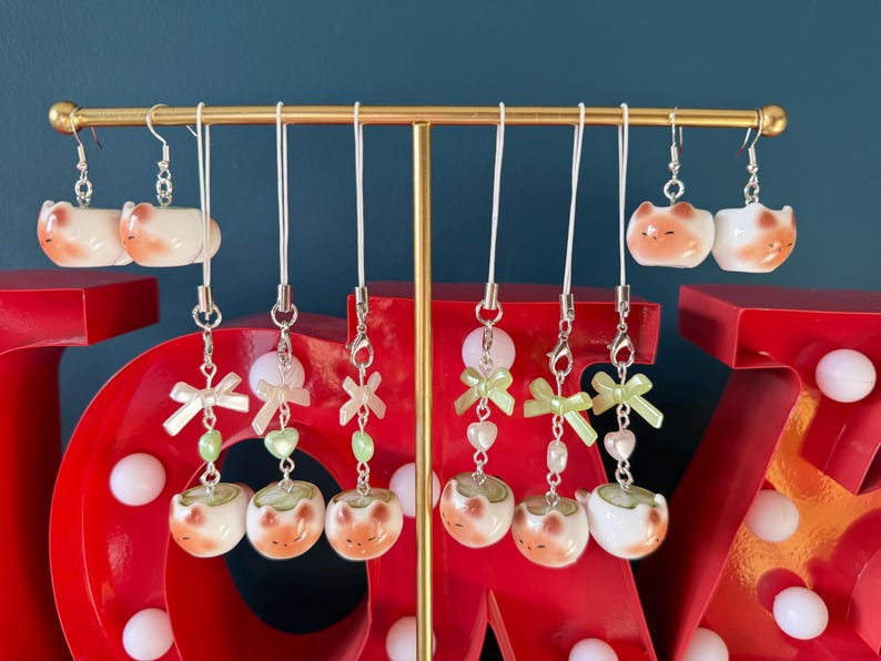 Handmade Kawaii Matcha kitty Earrings – Pastel Green, Y2K Style