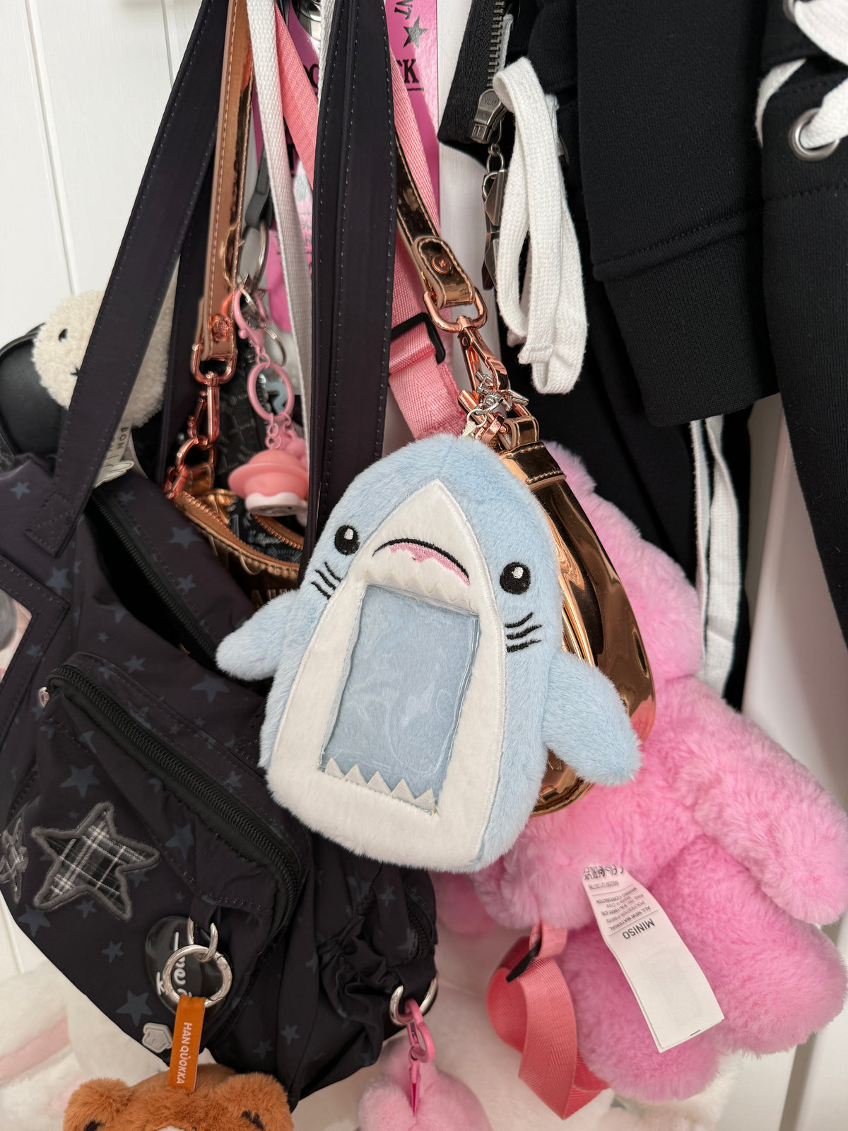 Cute Plush K-Pop Photocard Holder Bag Charm – Star Clasp