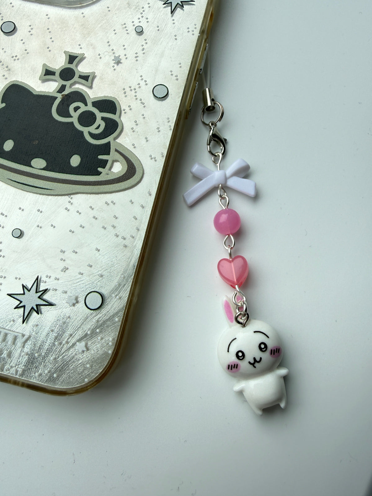 Chiikawa Inspired Kawaii Phone Charms – Pastel Bow & Heart Beaded Character Straps