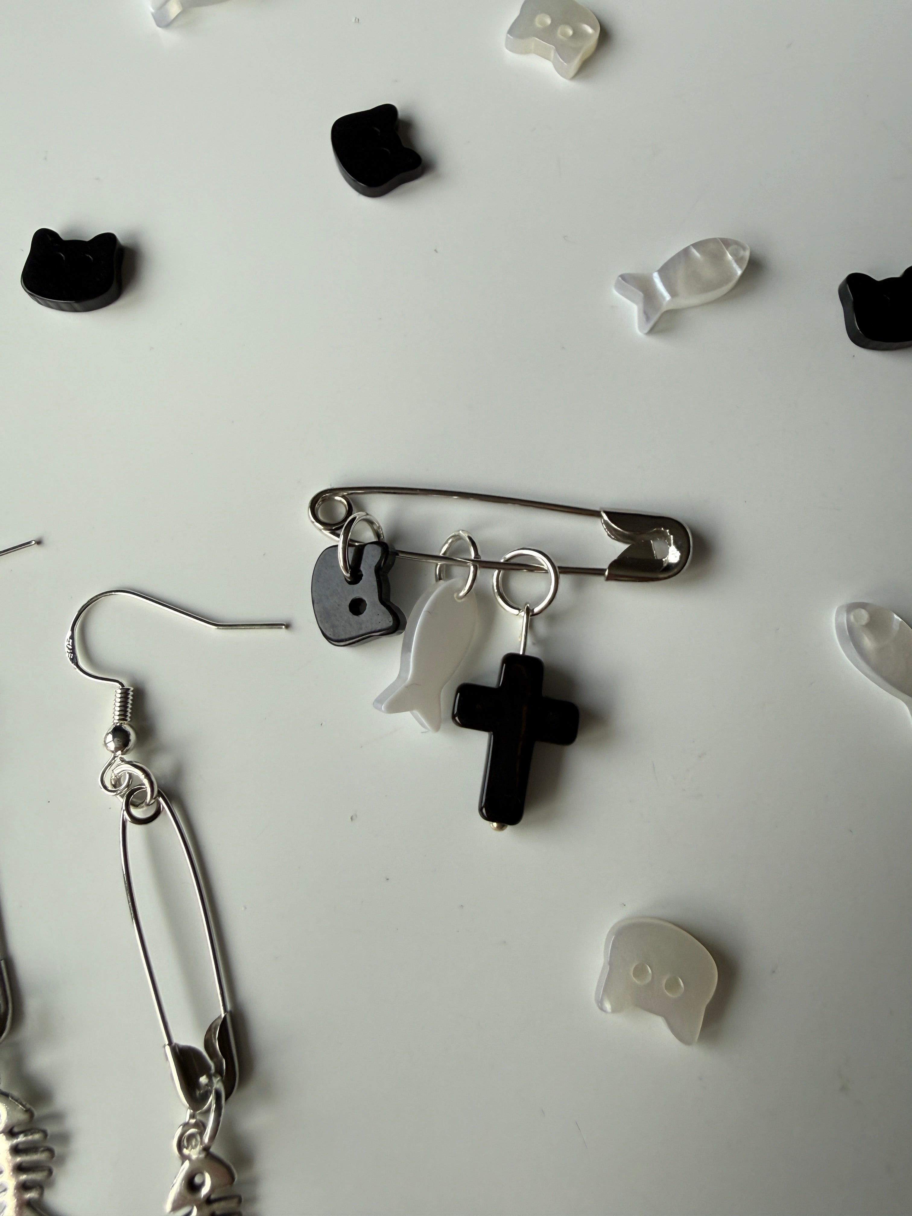 Black Cat Fishbone Safety Pin Earrings | Sterling Silver Ear Hooks | Gothic Kawaii Jewellery