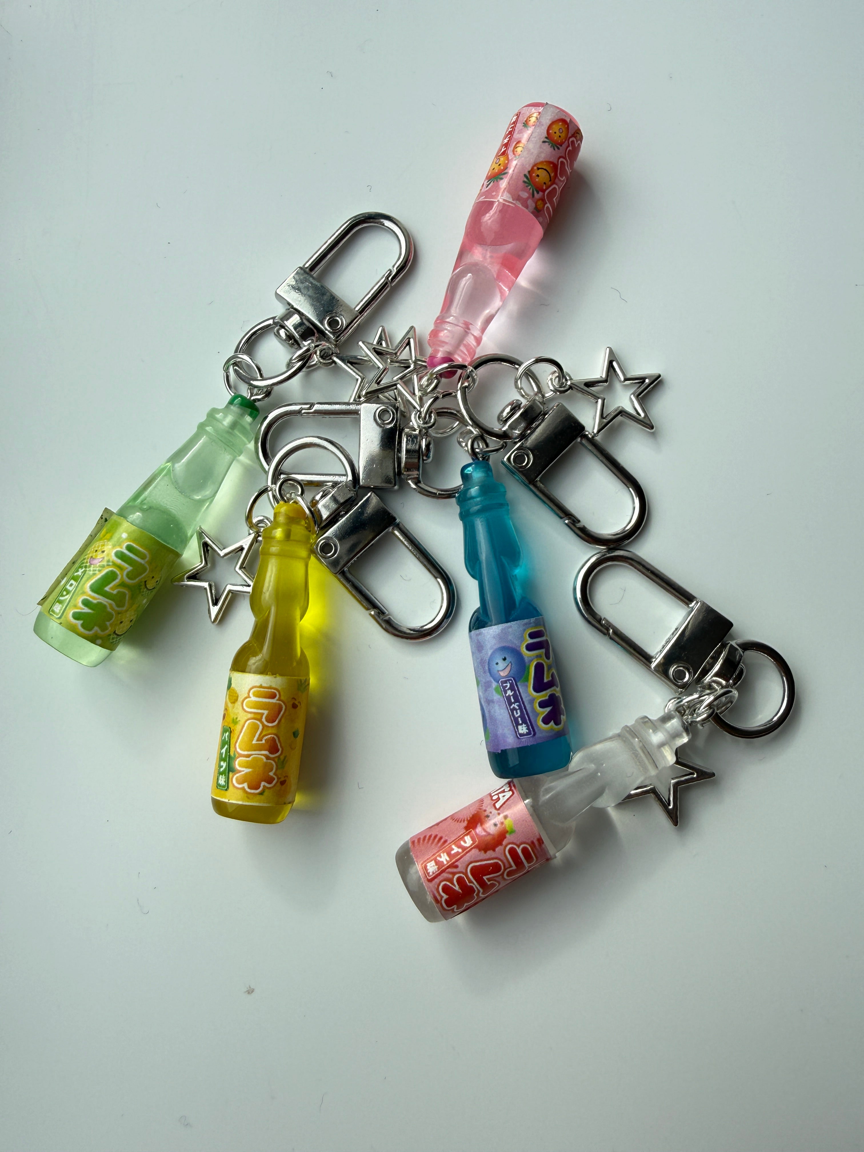 Mini Ramune Soda Bottle Bag Charm

Sparkly Japanese Soda Inspired Keychain | Kawaii Bag Charm | Cute Gift | Handmade