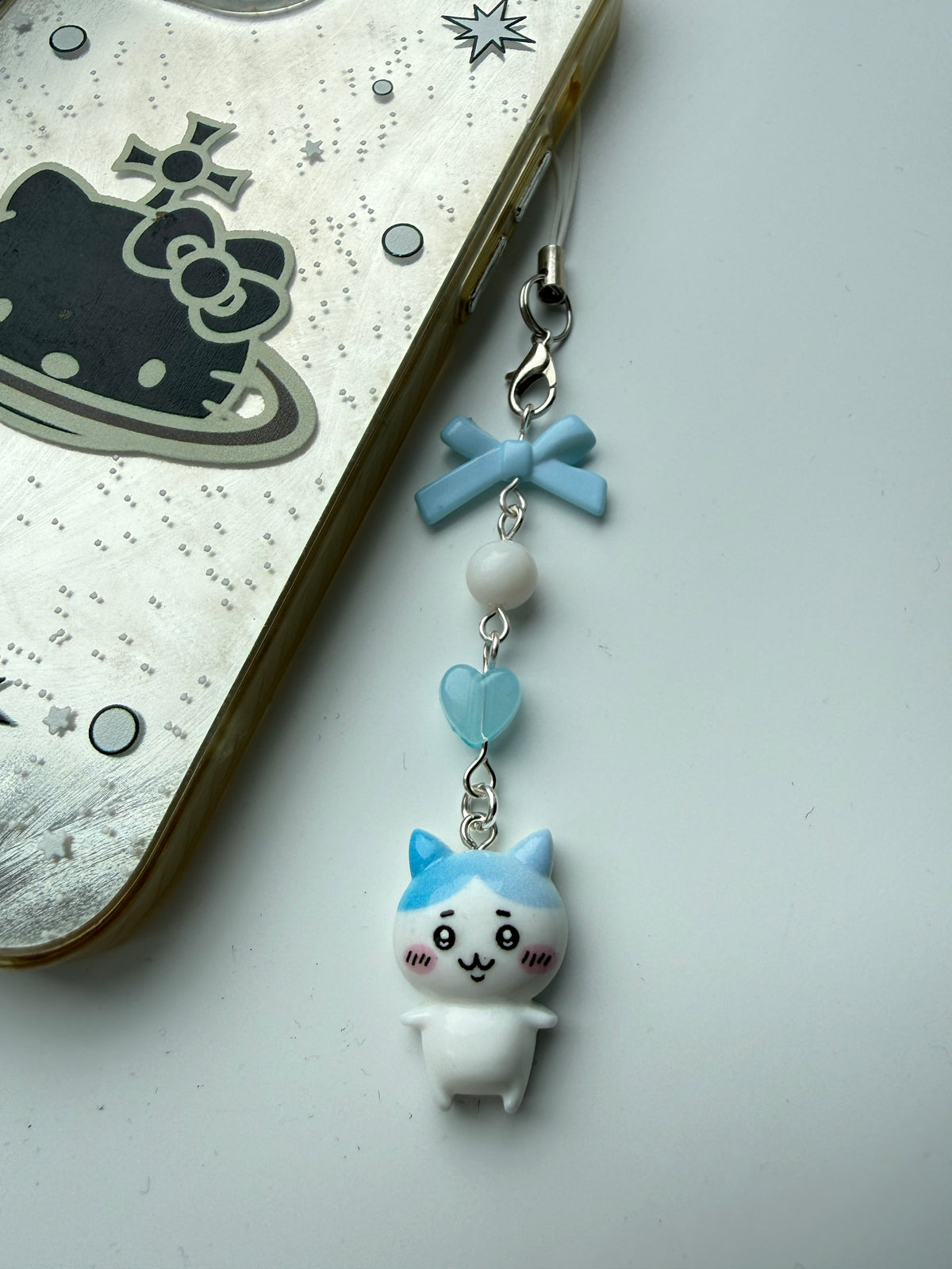 Chiikawa Inspired Kawaii Phone Charms – Pastel Bow & Heart Beaded Character Straps