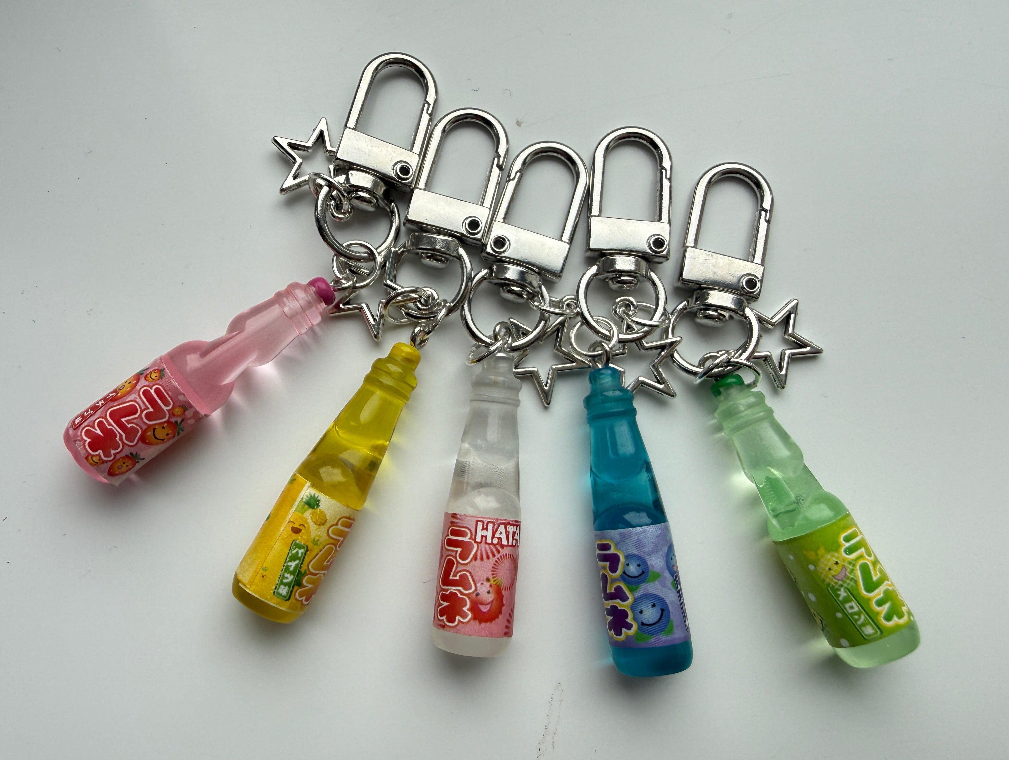 Mini Ramune Soda Bottle Bag Charm

Sparkly Japanese Soda Inspired Keychain | Kawaii Bag Charm | Cute Gift | Handmade