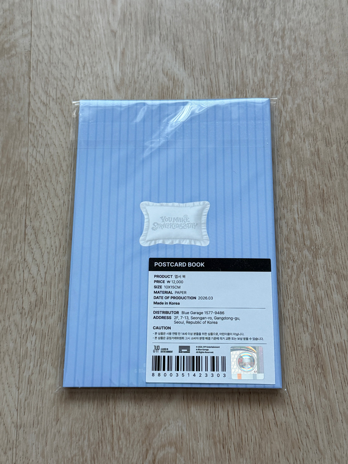 STRAY KIDS – Stay In OUR Little House 6th Fanmeeting Official Postcard Book