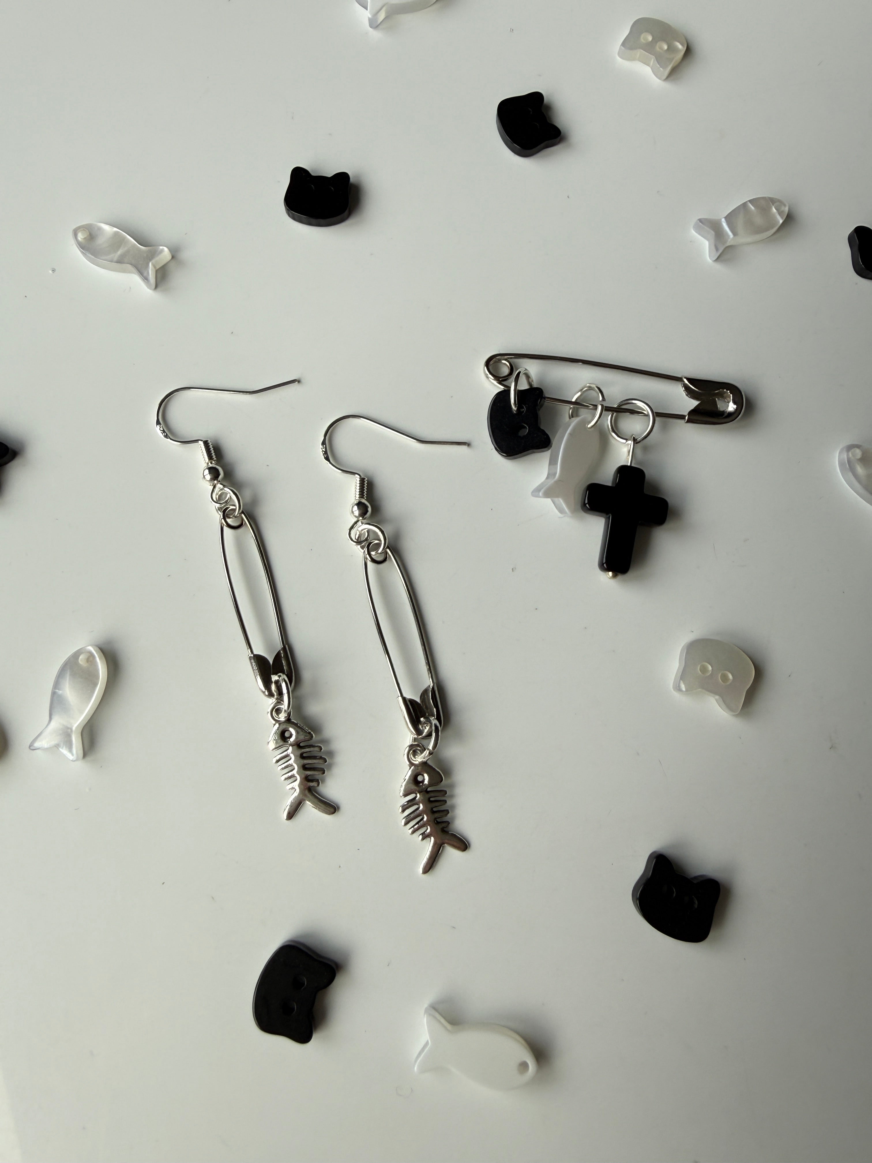 Black Cat Fishbone Safety Pin Earrings | Sterling Silver Ear Hooks | Gothic Kawaii Jewellery