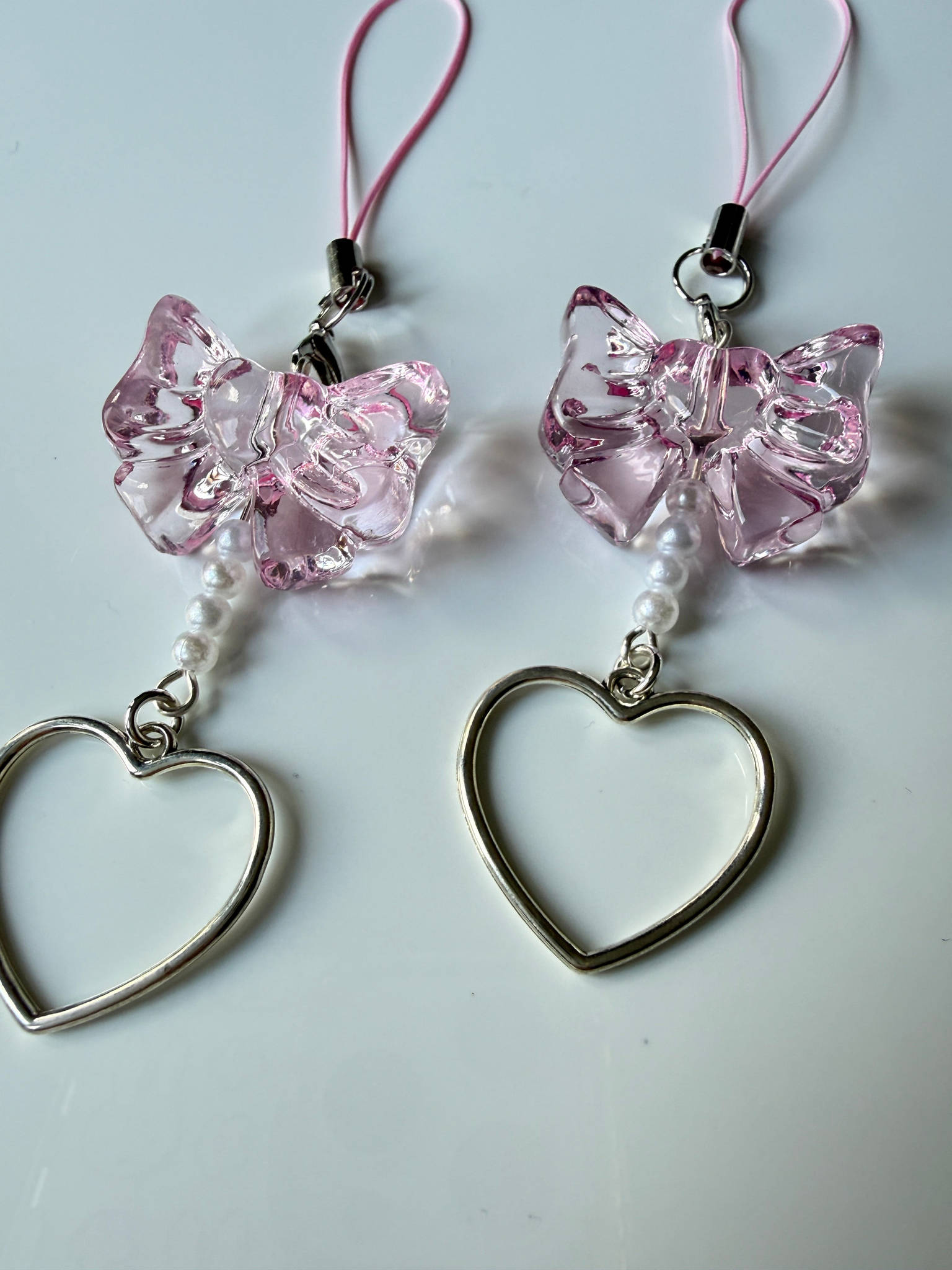 Coquette Pink Bow Phone Charm – Pearl Heart Beadsbylillixx