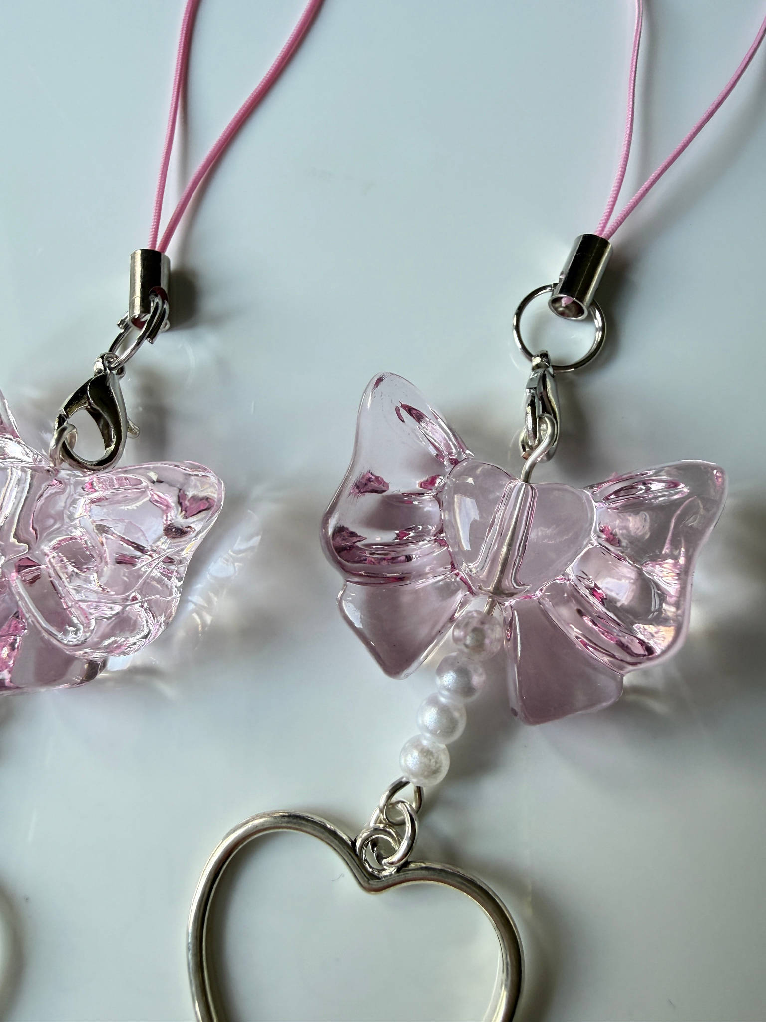 Coquette Pink Bow Phone Charm – Pearl Heart Beadsbylillixx