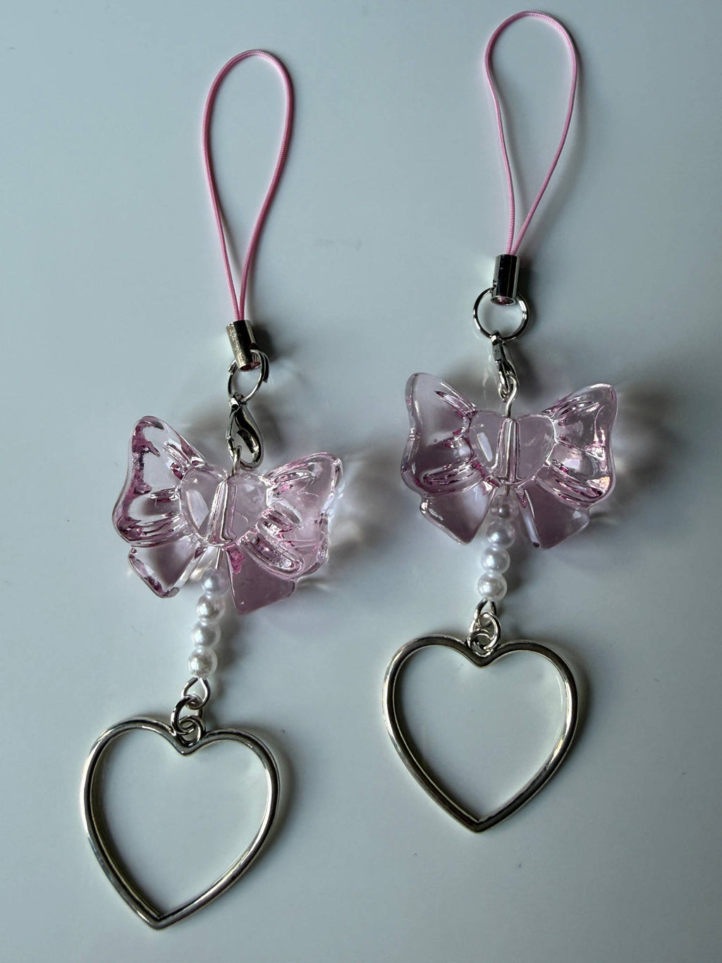 Coquette Pink Bow Phone Charm – Pearl Heart Beadsbylillixx