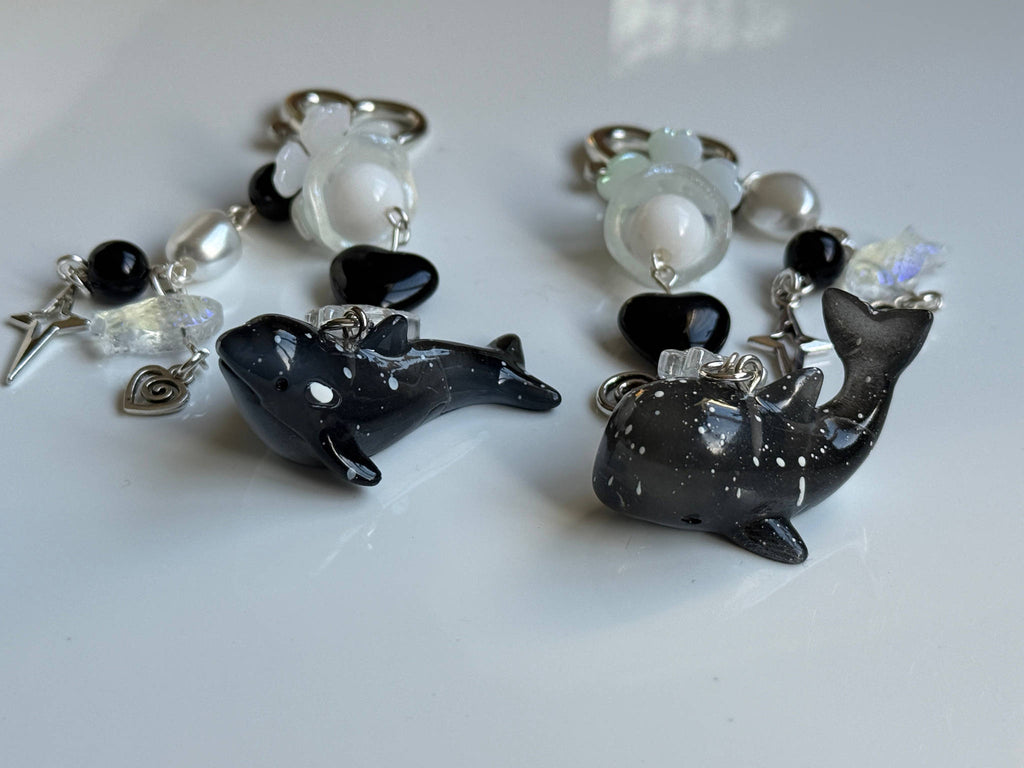 Galaxy Whale & Orca Kawaii Keychain – Cosmic Ocean Friend Bag Charm, Cute Space Whale Charm, Handmade Galaxy Sea Creature Keychain Beadsbylillixx
