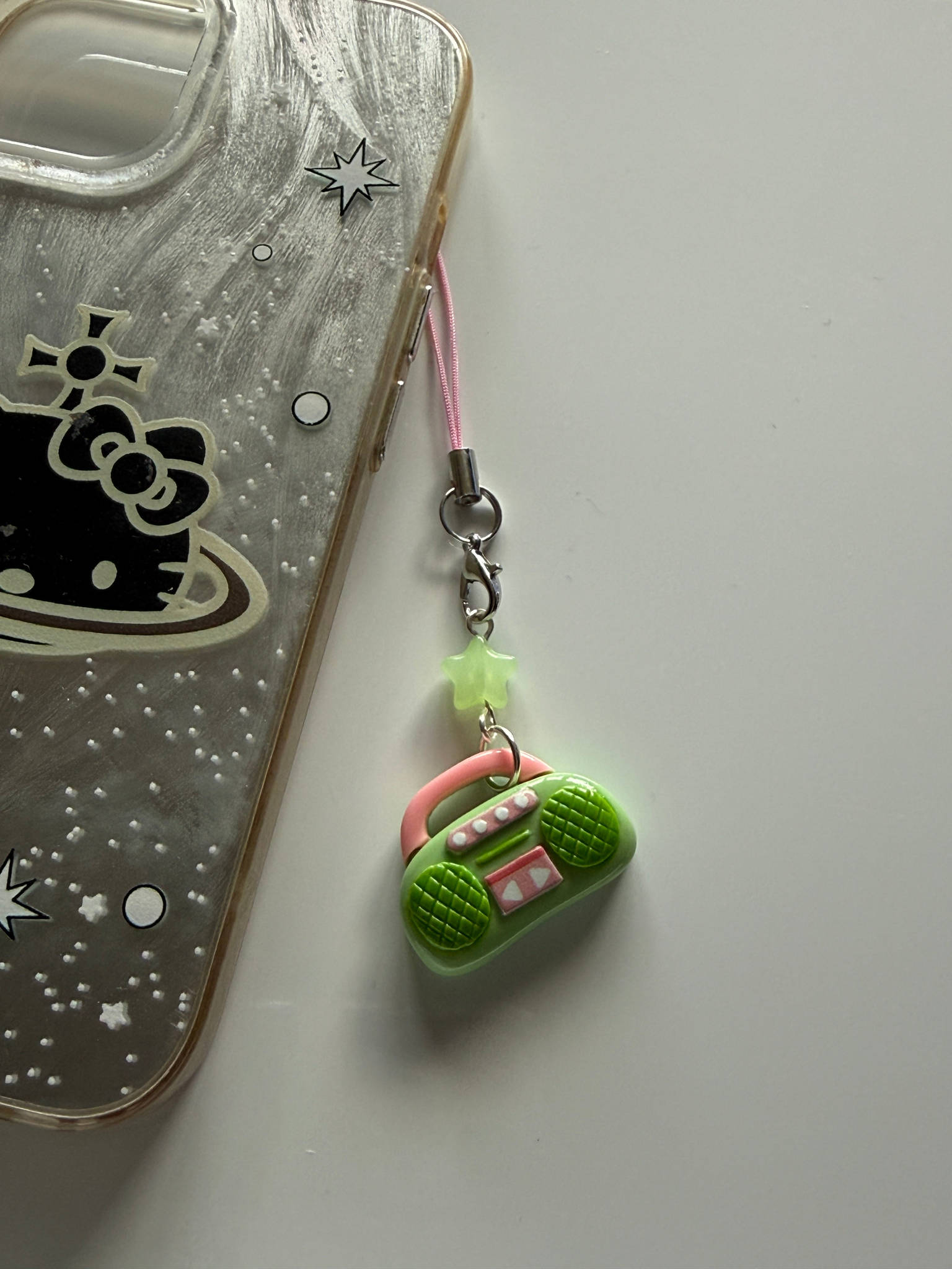 Handmade Kawaii Boombox Phone Charm, Y2K Retro Music charm, Pastel Tech Accessory Beadsbylillixx