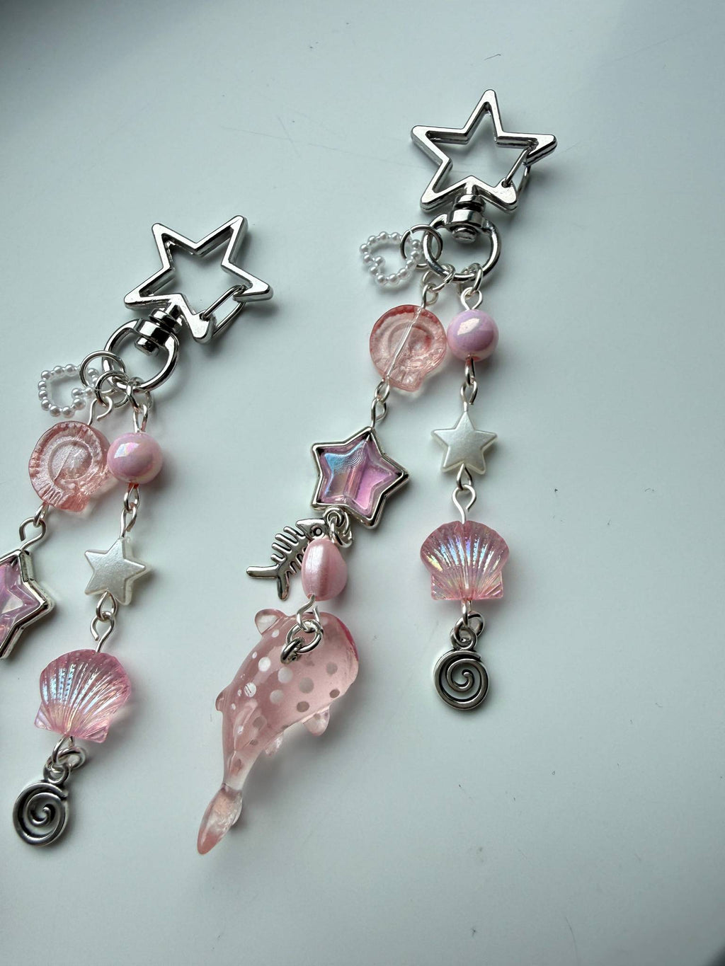 Handmade Kawaii Pink Whale Shark Keychain – Cute Ocean Beaded Bag Charm, pink Star Pastel Sea Phone Charm, Y2K Aesthetic Gift Beadsbylillixx