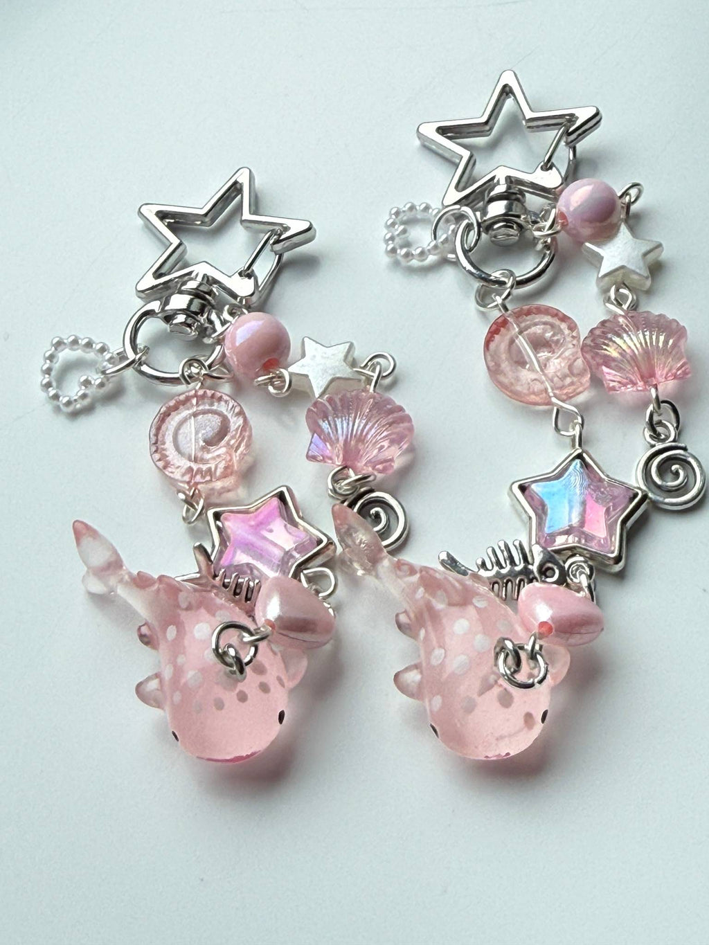 Handmade Kawaii Pink Whale Shark Keychain – Cute Ocean Beaded Bag Charm, pink Star Pastel Sea Phone Charm, Y2K Aesthetic Gift Beadsbylillixx