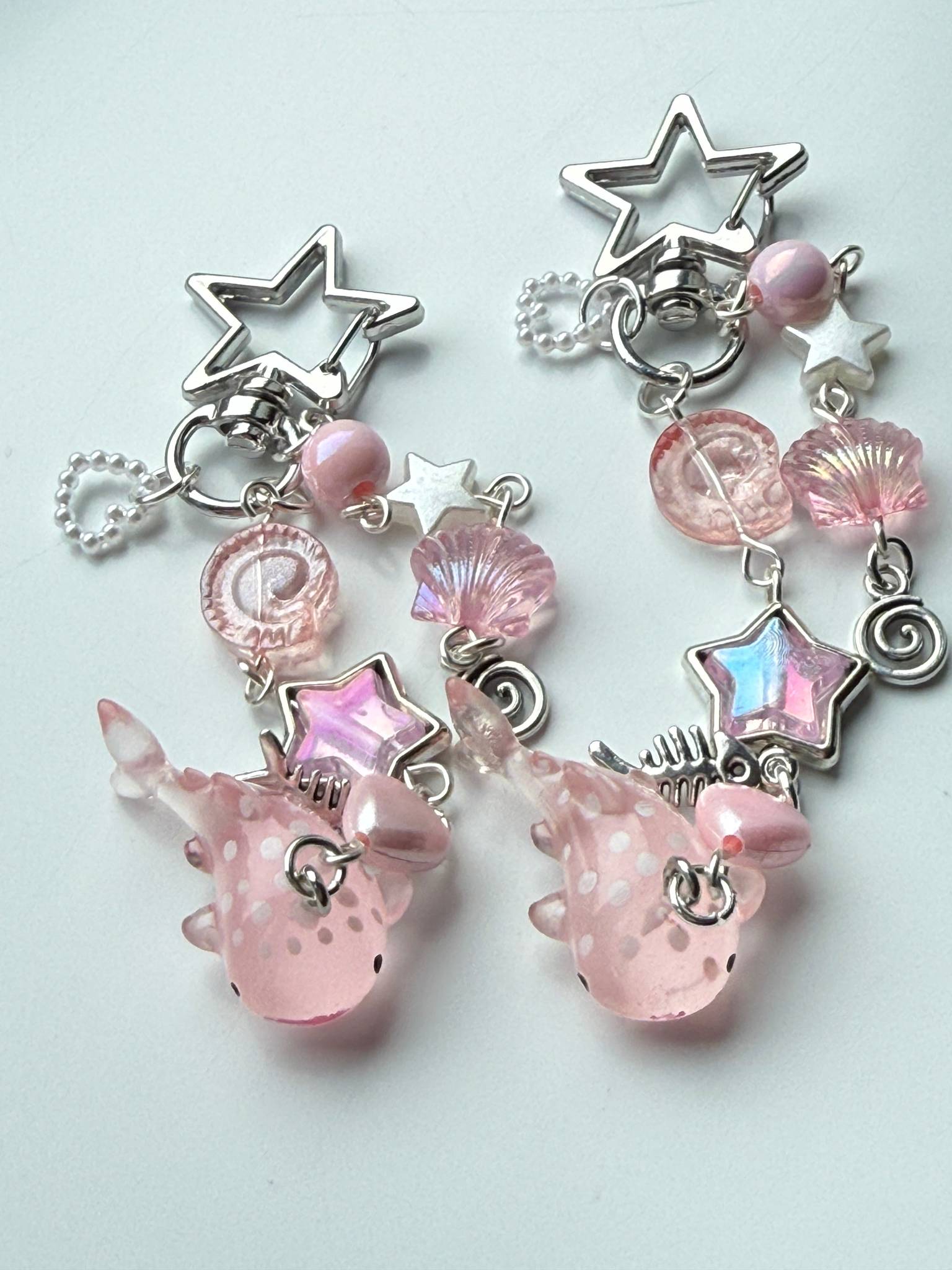 Handmade Kawaii Pink Whale Shark Keychain – Cute Ocean Beaded Bag Charm, pink Star Pastel Sea Phone Charm, Y2K Aesthetic Gift Beadsbylillixx