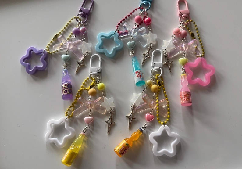 Handmade Kawaii Ramune Bottle Keychain – Pastel Beaded Charm Beadsbylillixx