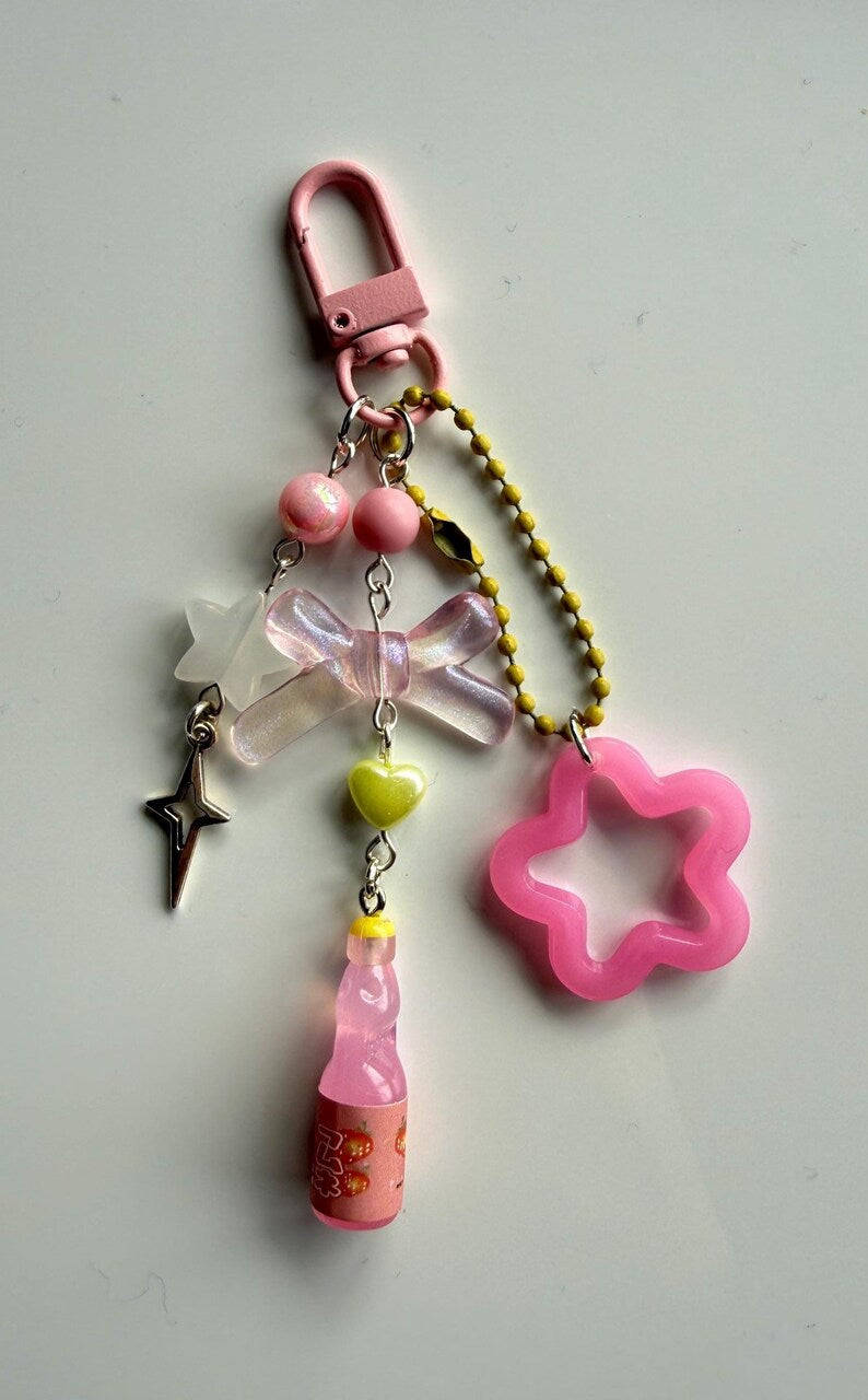 Handmade Kawaii Ramune Bottle Keychain – Pastel Beaded Charm Beadsbylillixx