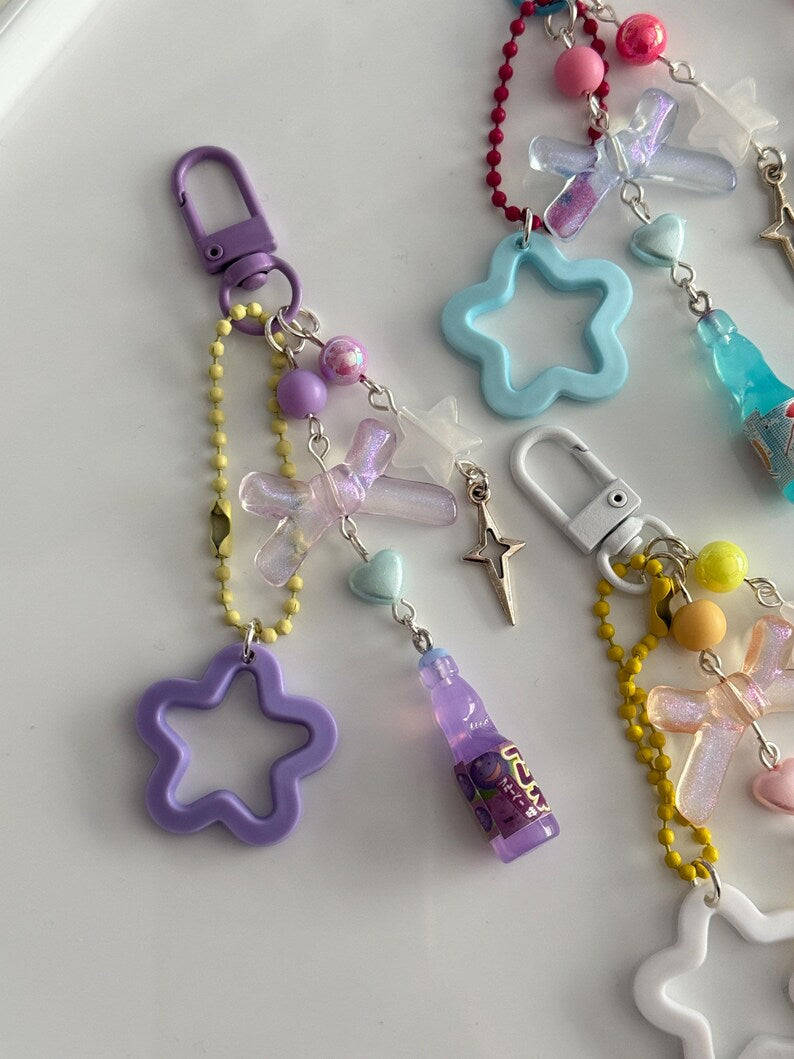 Handmade Kawaii Ramune Bottle Keychain – Pastel Beaded Charm Beadsbylillixx