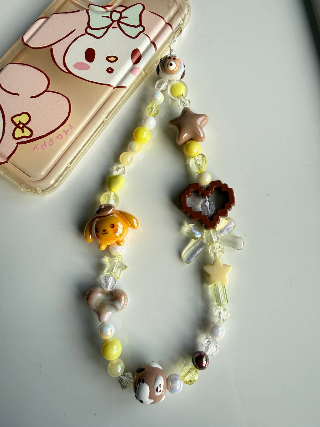 Handmade Pompompurin Pixel Heart Phone Charm – Kawaii Yellow Beaded Y2K Phone Strap, Cute Sanrio Inspired Mobile Accessory Beadsbylillixx