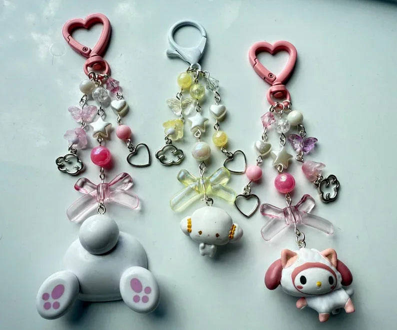 Handmade Sanrio Gashapon machine Keychains, beaded keyring, sanriocore Beadsbylillixx