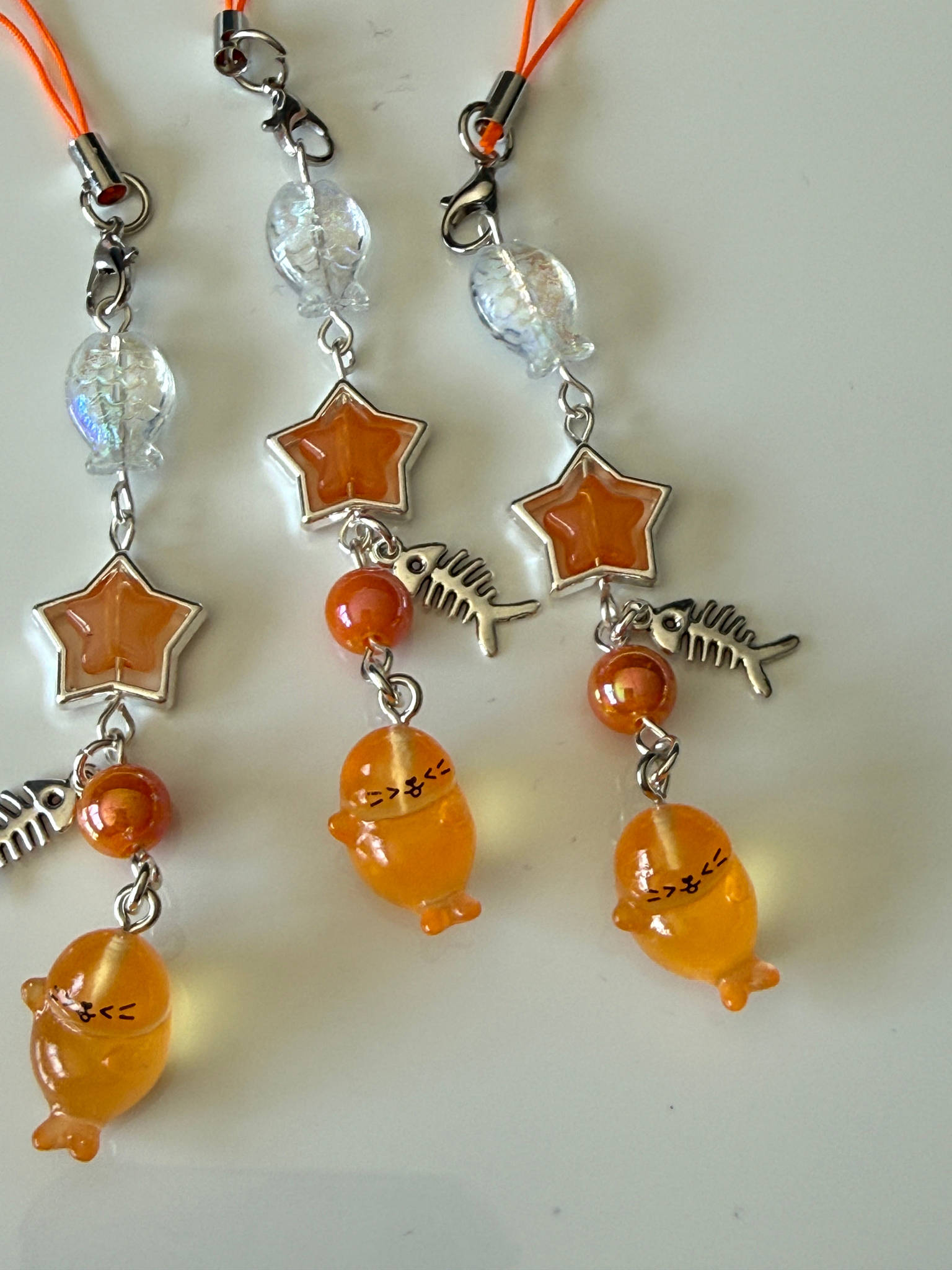 Kawaii Orange Seal Charm Phone Strap – Cute Ocean Animal Beaded Charm, Y2K Kawaii Phone Accessory, Star & Fishbone Charm Keychain Beadsbylillixx