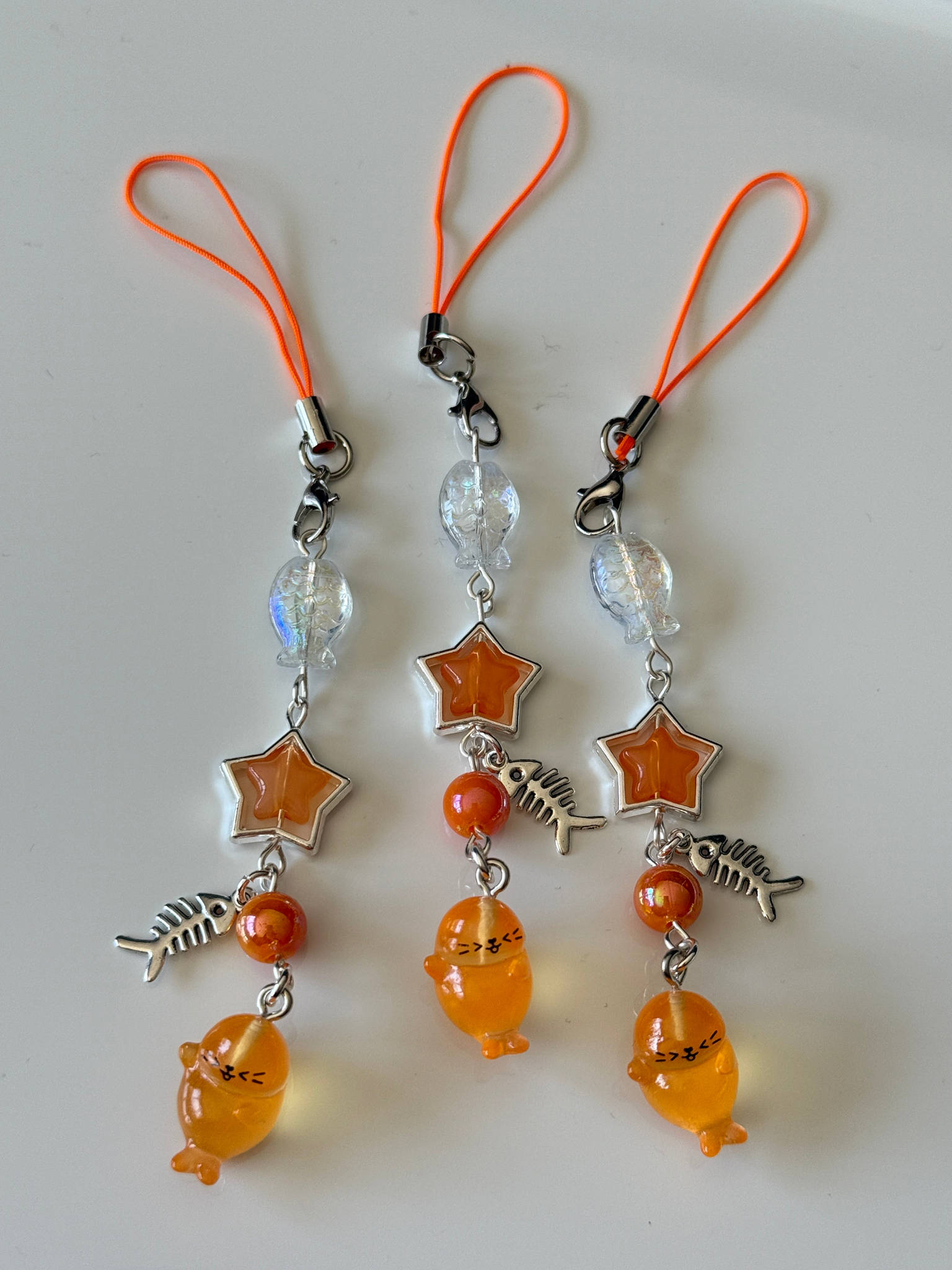 Kawaii Orange Seal Charm Phone Strap – Cute Ocean Animal Beaded Charm, Y2K Kawaii Phone Accessory, Star & Fishbone Charm Keychain Beadsbylillixx