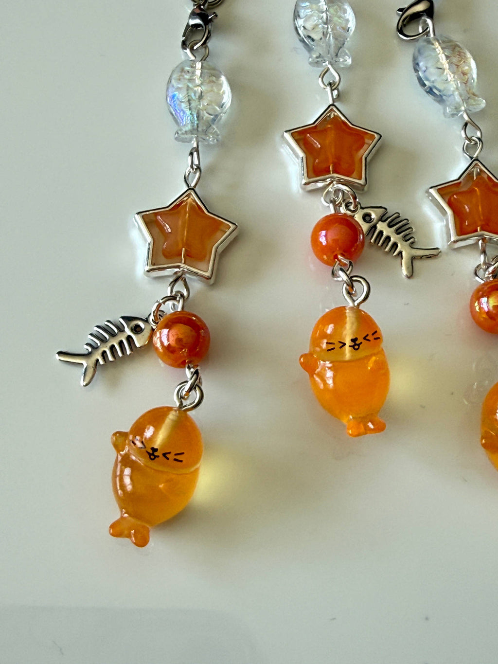 Kawaii Orange Seal Charm Phone Strap – Cute Ocean Animal Beaded Charm, Y2K Kawaii Phone Accessory, Star & Fishbone Charm Keychain Beadsbylillixx