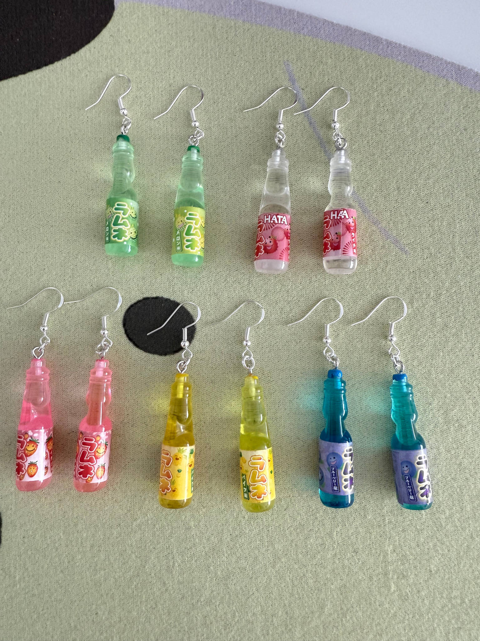 Kawaii Ramune Bottle Earrings – Japanese Soda Charm, Pastel Y2K Jewellery, Cute Dangle Earrings Beadsbylillixx