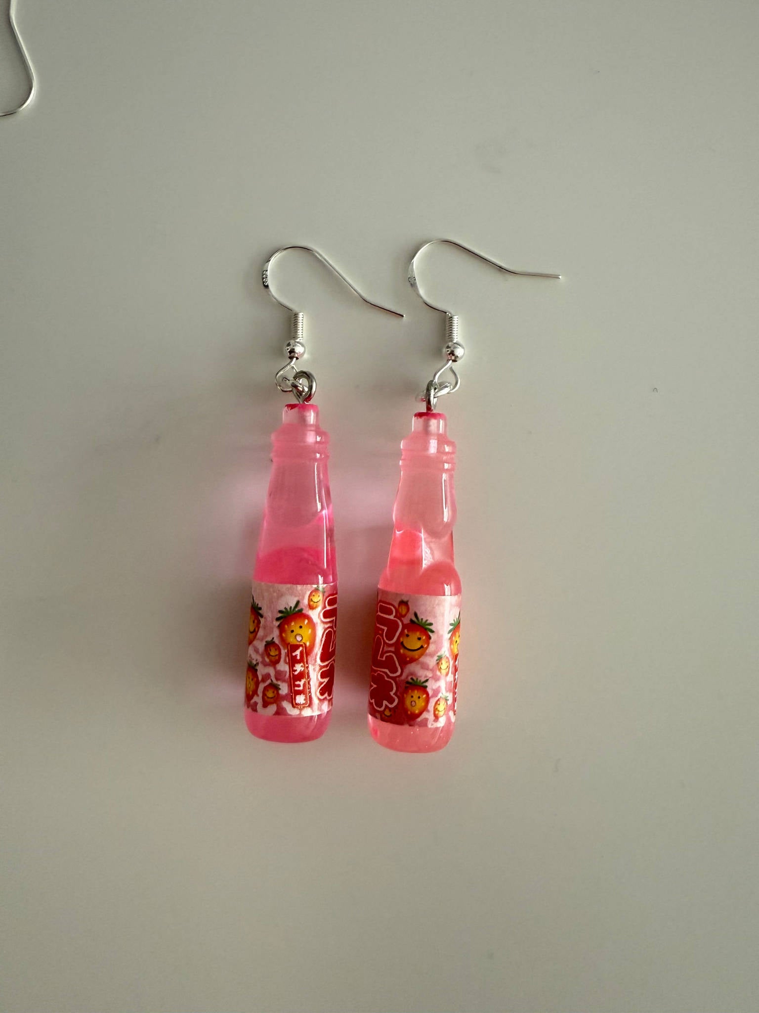 Kawaii Ramune Bottle Earrings – Japanese Soda Charm, Pastel Y2K Jewellery, Cute Dangle Earrings Beadsbylillixx