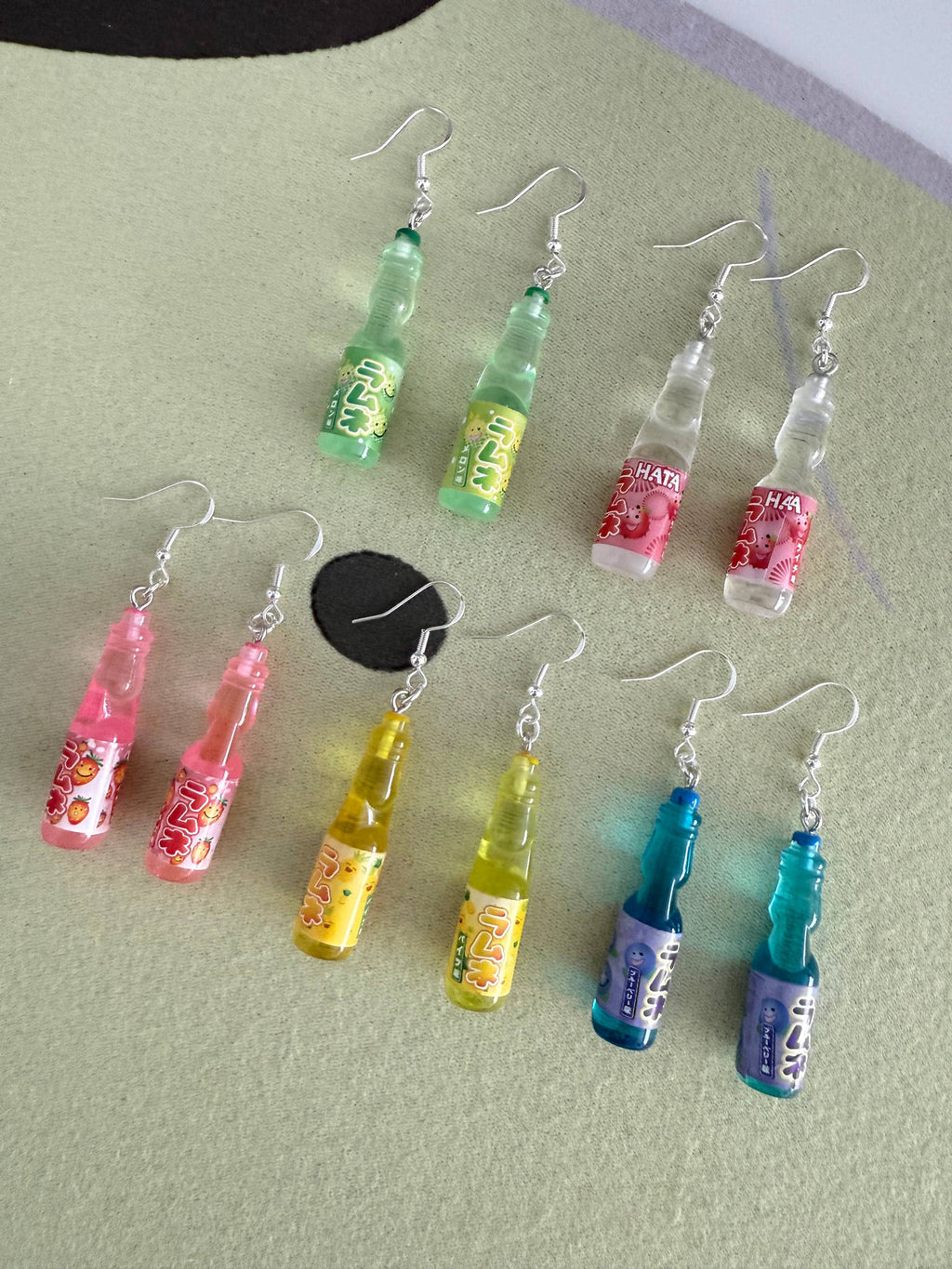 Kawaii Ramune Bottle Earrings – Japanese Soda Charm, Pastel Y2K Jewellery, Cute Dangle Earrings Beadsbylillixx