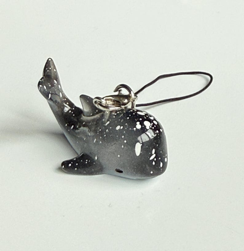Kawaii Whale Phone Charm - Y2K Ocean Trinket Beadsbylillixx
