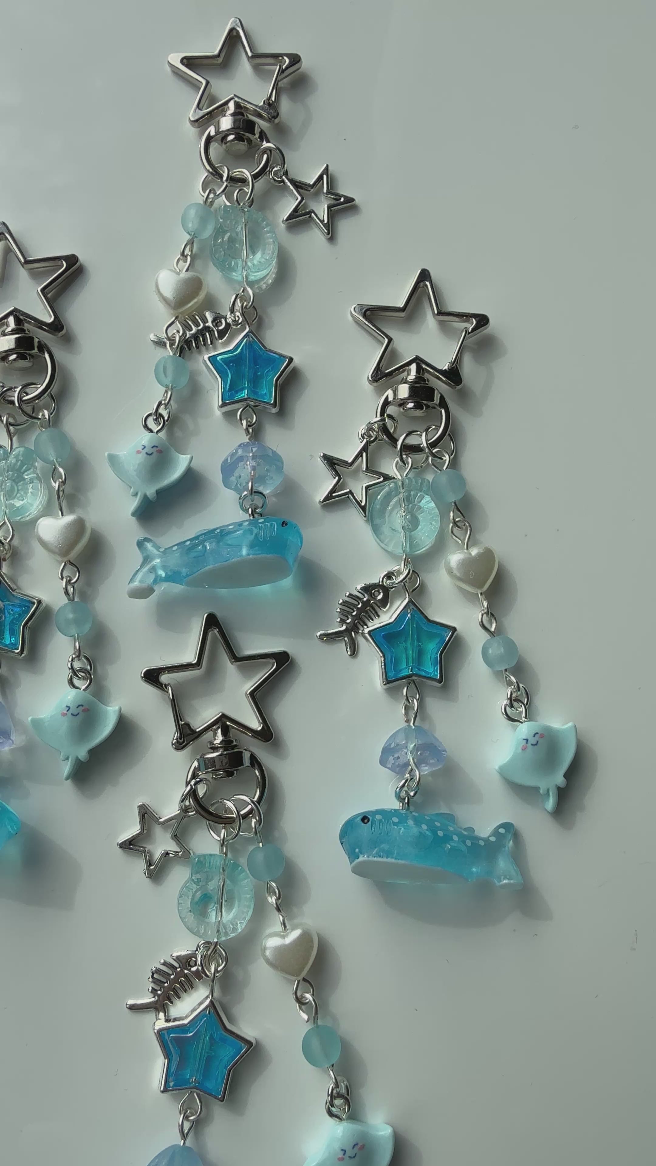 Handmade Kawaii Whale Shark Keychain – Cute Ocean Beaded Bag Charm, Blue Star Pastel Sea Phone Charm, Y2K Aesthetic Gift